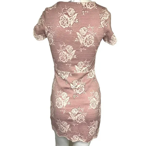 Storia Plunging Rose Print Short Sleeve Mini Dress Dusty Rose Size Small NWT - Picture 2 of 2